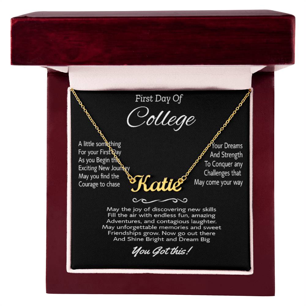 Collar de regreso a clases: regalo de regreso a clases para estudiantes universitarios Collar con nombre y firma para el primer día 001