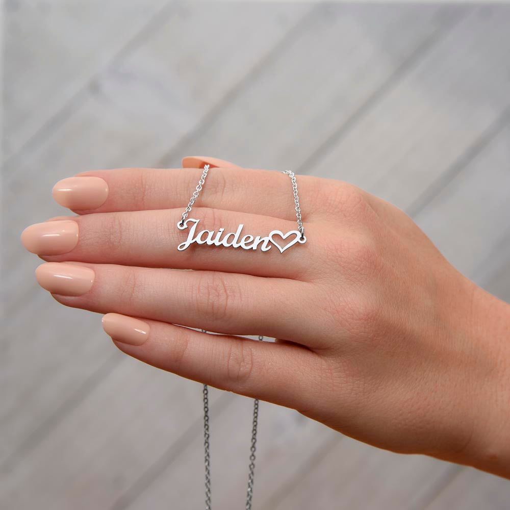 Collar con nombre personalizado en forma de corazón "Recuerda de quién eres nieta" - Hermoso juego de regalo