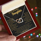 Collar de corazones entrelazados en oro "A mi bella hija: endereza tu corona"